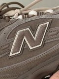 New Balance 204L Mushroom Arid Stone