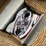 New balance 740 black red
