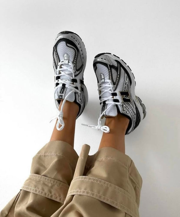 NewBalance 1906R // Metallic Silver - Metallic Gold