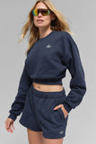 Cropped Accolade Crewneck - Navy