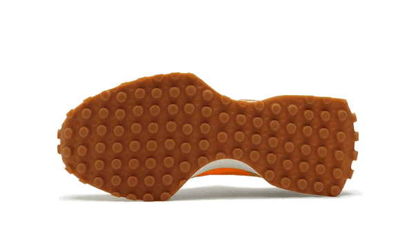 New Balance 327 ORANGE