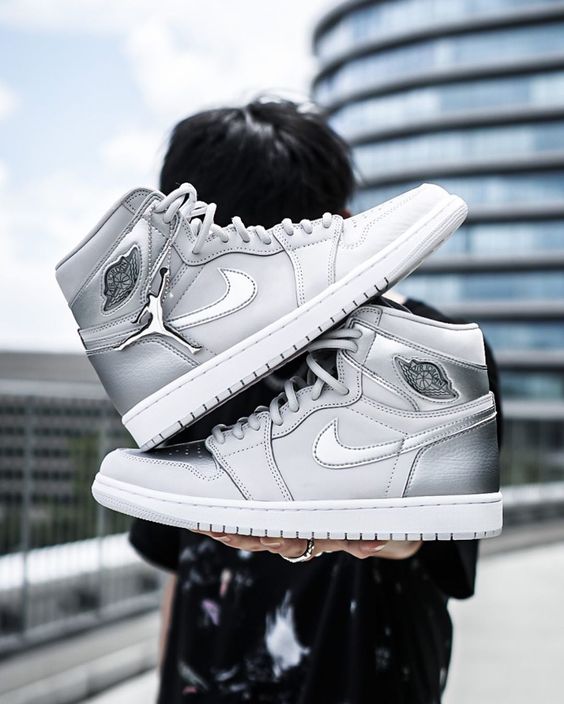 AIR JORDAN 1 RETRO HIGH CO JAPAN NEUTRAL GREY (2020)