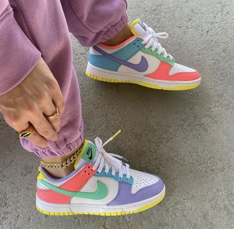 DUNK LOW SE EASTER