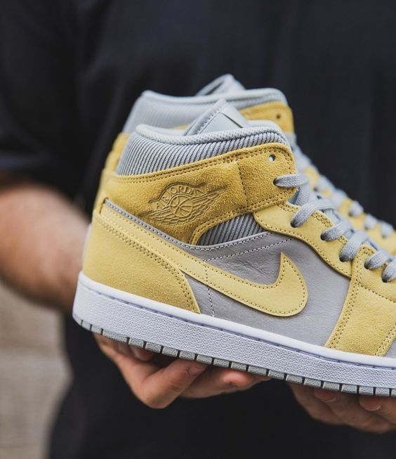 AIR JORDAN 1 MID MIXED TEXTURES YELLOW