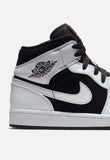 AIR JORDAN 1 Mid WHITE BLACK