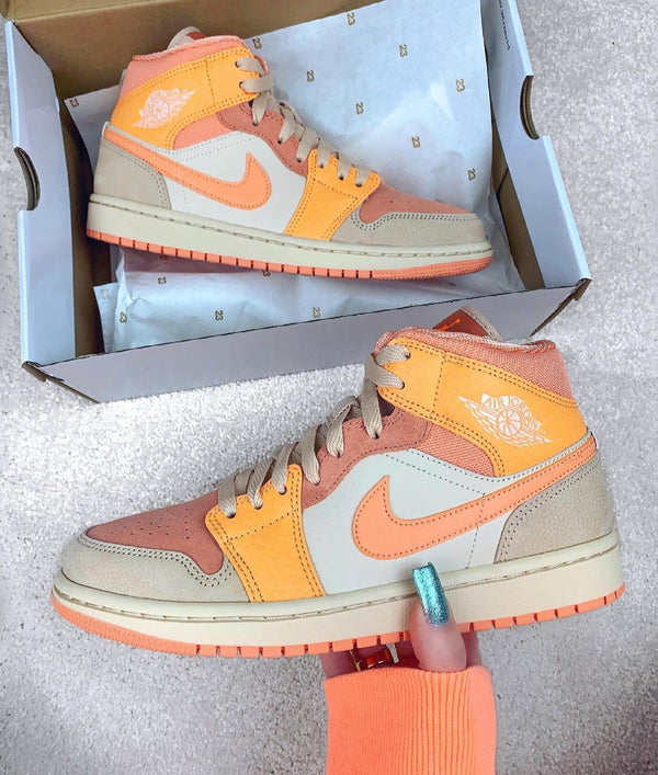 AIR JORDAN 1 MID APRICOT ORANGE