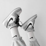 AIR JORDAN 1 MID LIGHT SMOKE GRAY