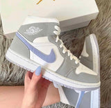 AIR JORDAN 1 MID WOLF GREY