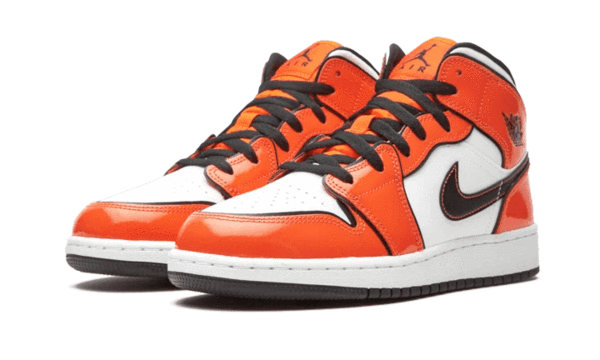 AIR JORDAN 1 MID TURF ORANGE