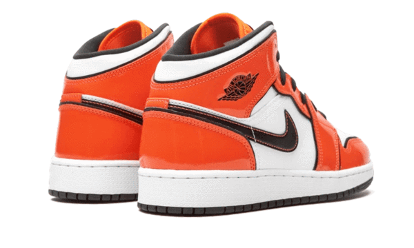 AIR JORDAN 1 MID TURF ORANGE