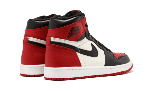 AIR JORDAN 1 RETRO HIGH BRED TOE