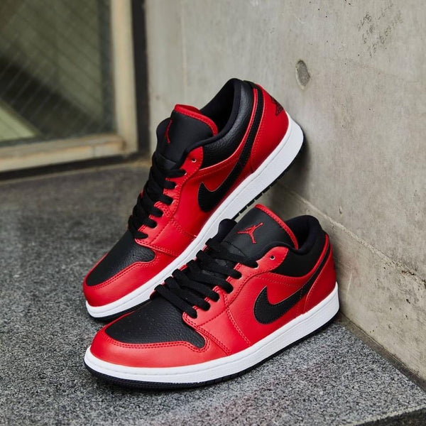 AIR JORDAN 1 LOW REVERSE BRED PEBBLED SWOOSH