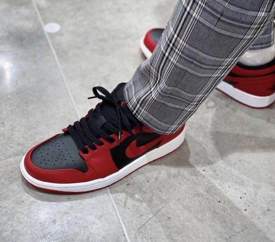 AIR JORDAN 1 LOW REVERSE BRED PEBBLED SWOOSH