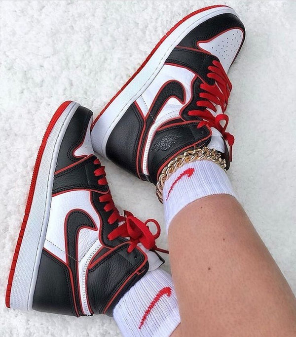 AIR JORDAN 1 RETRO HIGH BLOODLINE