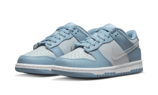 DUNK LOW CLEAR SWOOSH